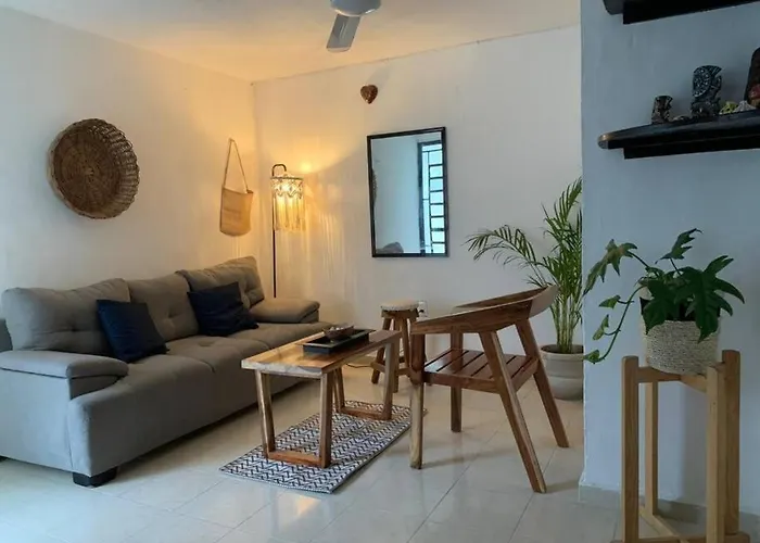 Private Full House With Pool And Cozy Patio